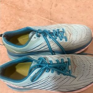 Hoka blue